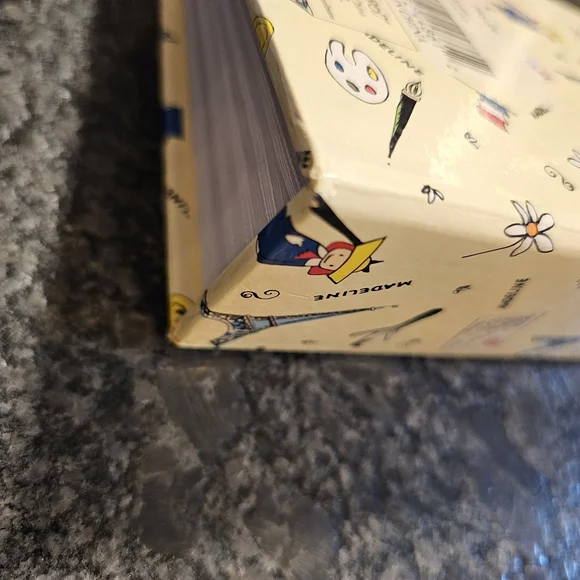 C.R. Gibson Madeline Photo Album Book Holds 120 Pictures Paris Eiffel Tower 90s - Picture 8 of 9